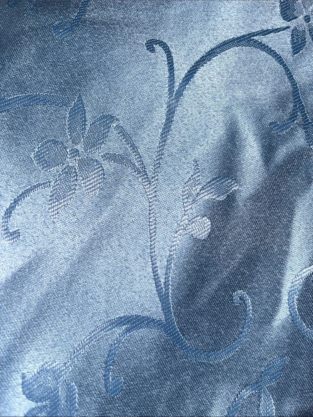 Elegant Blue Floral Jacquard Table Linen - Unbranded 278
